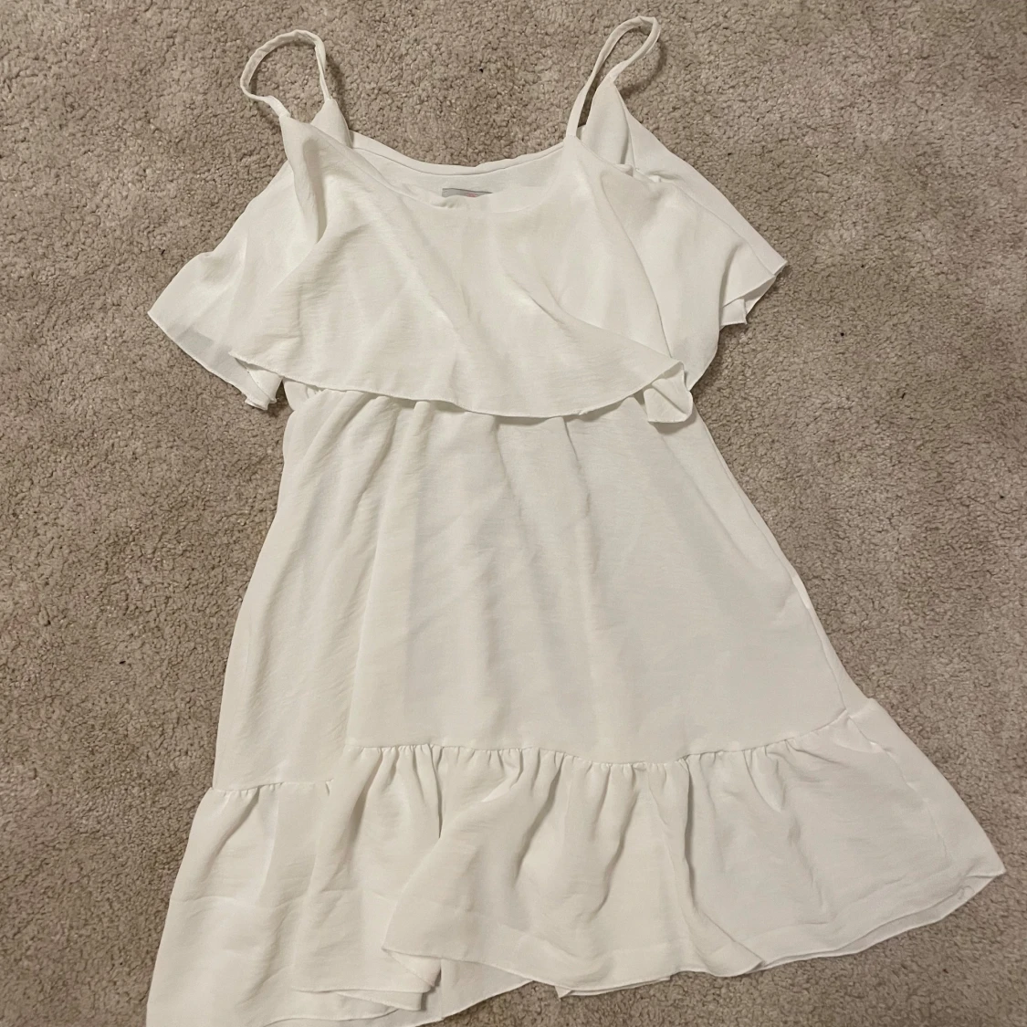 Vit sommarklänning - 91