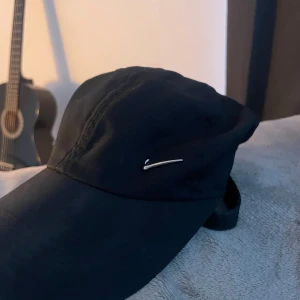 Nike träningskeps  - Hej! Säljer nu denna Nike träningskeps på den inte används 🤗