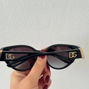 D&G solglasögon  - Bra skick, kvitto finns 