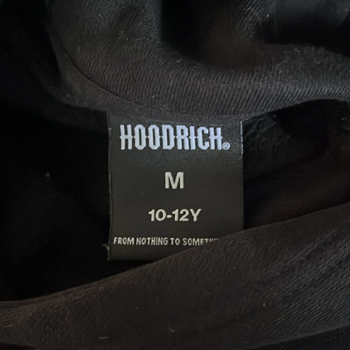 Svart hoodie från Hoodrich - 3