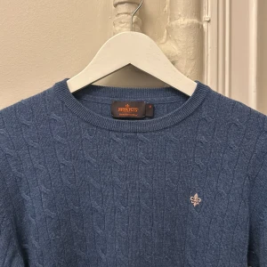 Morris tröja - Morris kabel stickad| storlek M| passar 170 typ| jätte fint skick| inga defekter|🍾🍾🍾🍾🍾