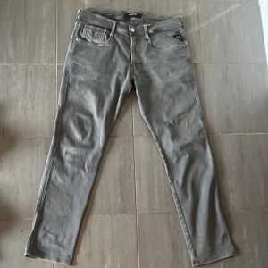 Replay hyperflex  - Replay hyperflex i bra skick, slim fit passform, pris 350 (ny pris 1800), storlek 33/32