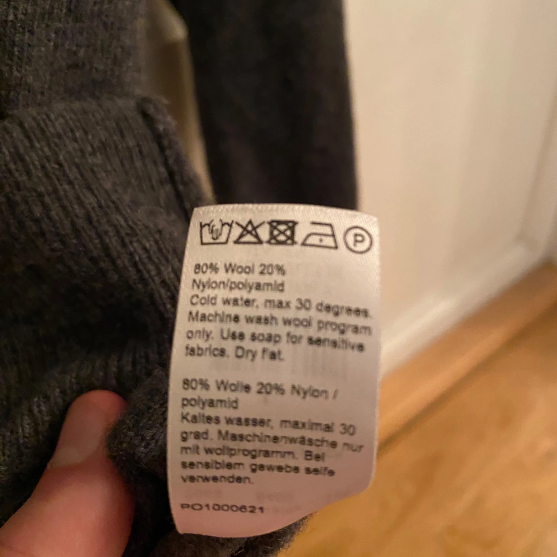 Mörkgrå ulltröja från Oscar Jacobson - 92