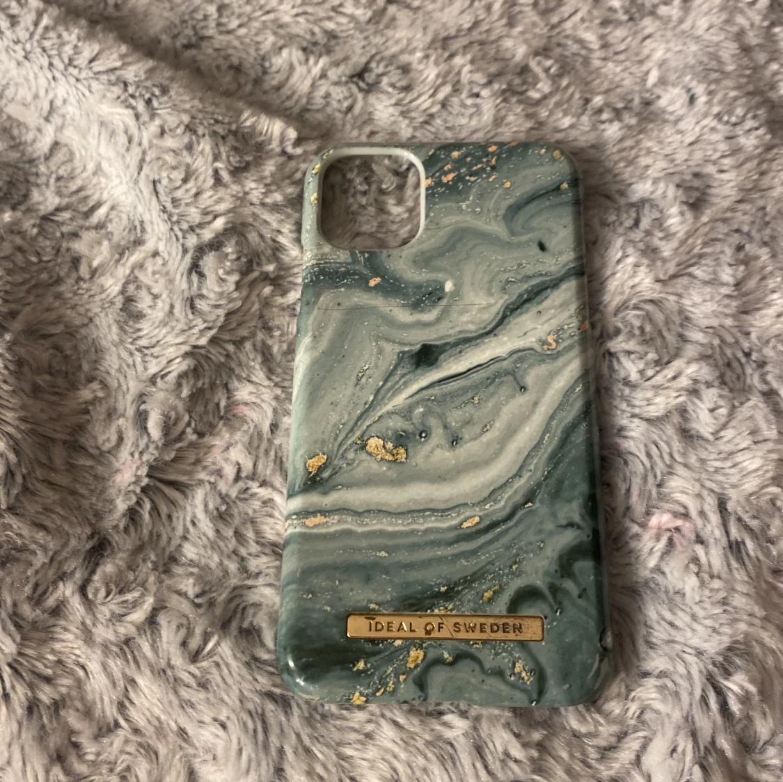 Mobilskal från Ideal of Sweden