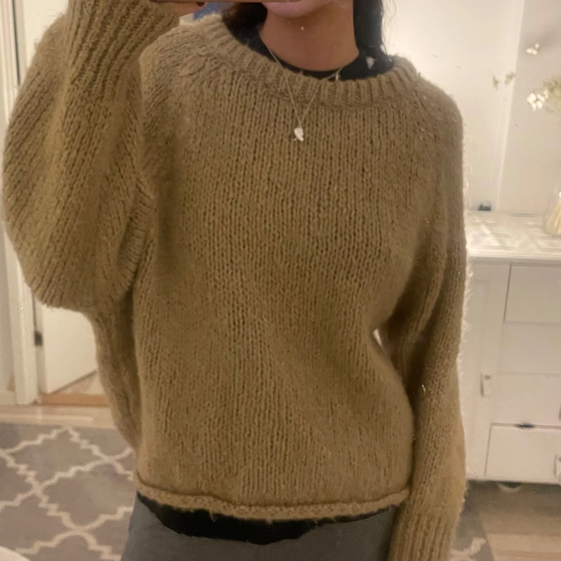 Beige/brun stickad - 91