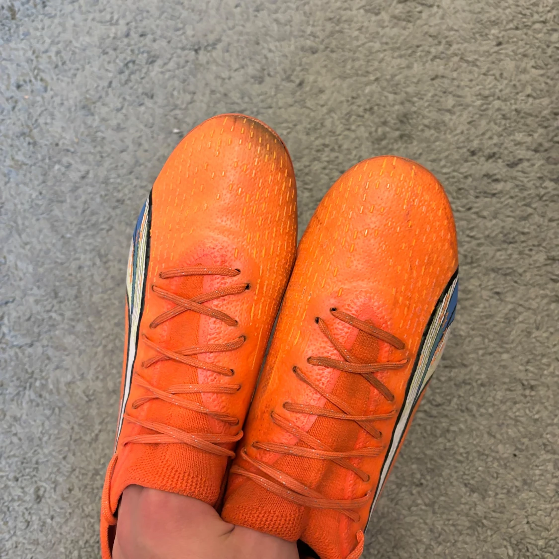 Orange fotbollsskor från Puma - 90