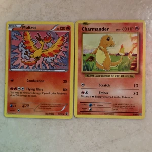 Pokémonkort: Moltres och Charmander 2016 - Båda två för 30 kr annars 17,5 kr styck