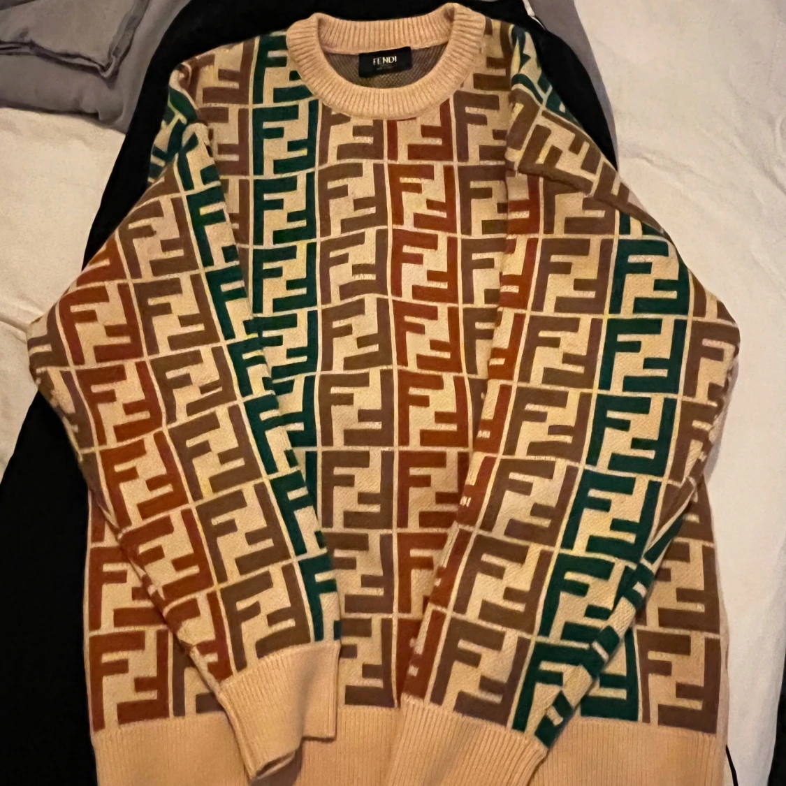 Fendi sweatshirts  - 90