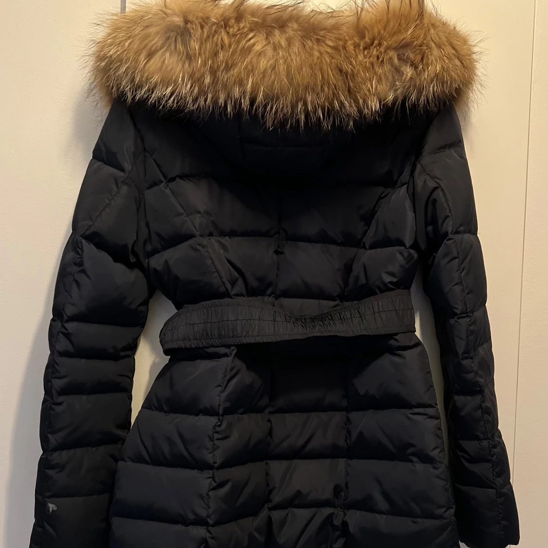 Marinblå dunjacka från Pellessimo - oanvänd! - 90