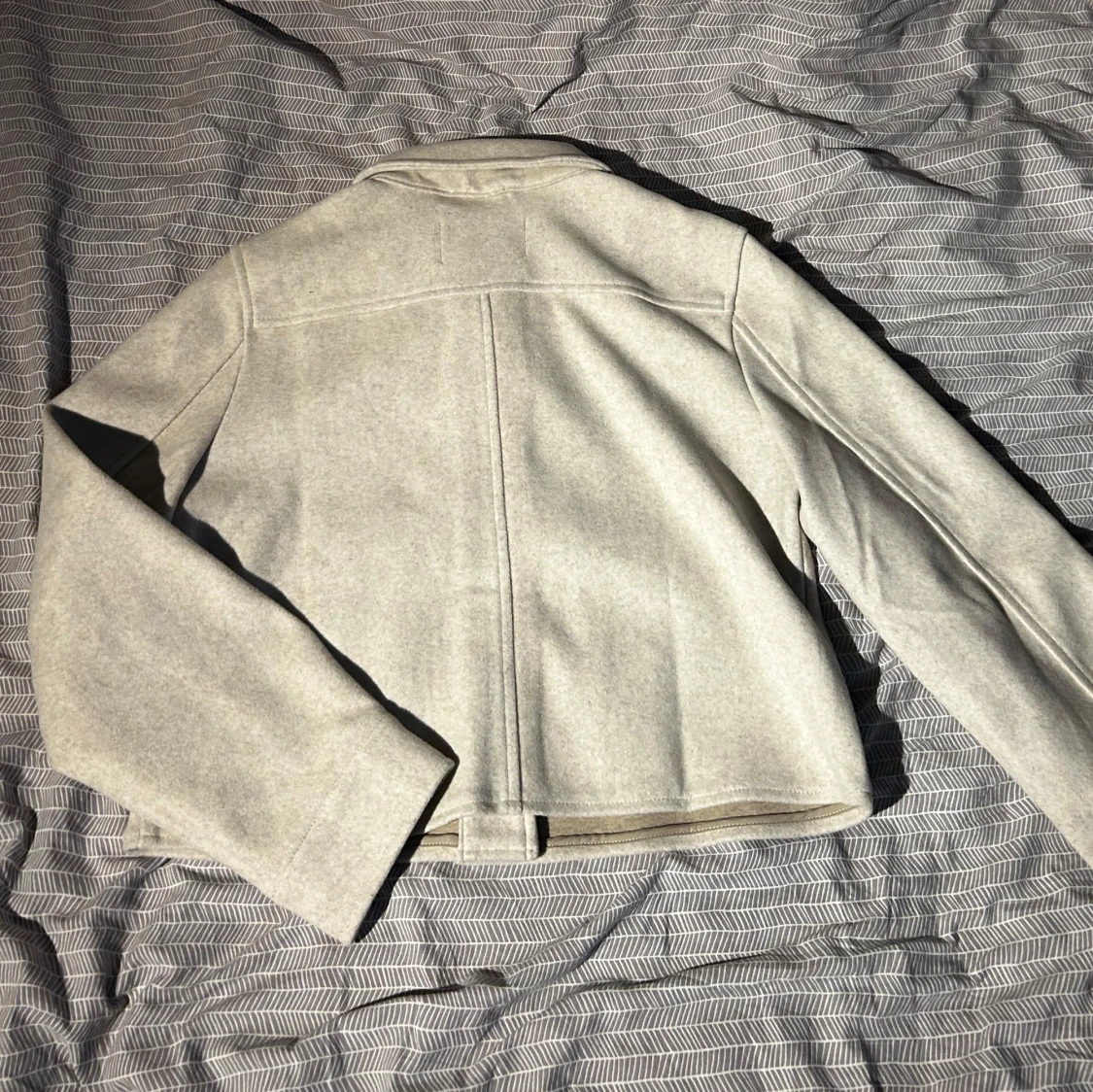 Beige jacka från Stradivarius - 91