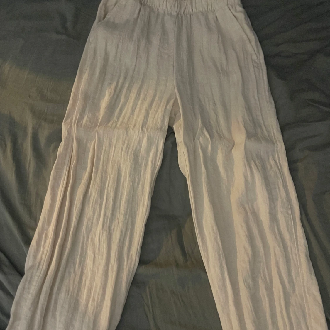 Beige linnebyxor - 90