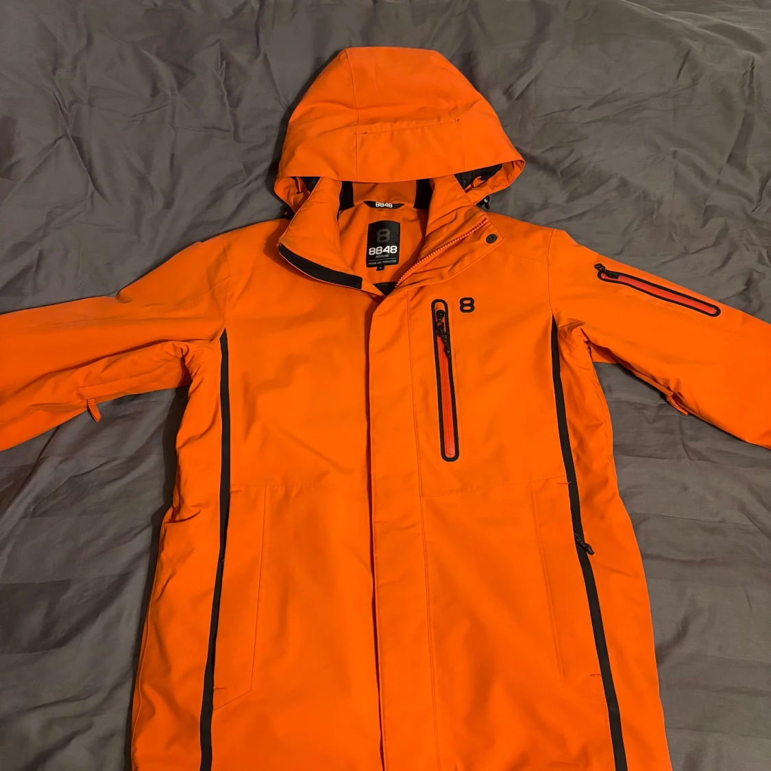 Orange skidjacka från 8848 Altitude