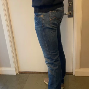 Jacob Cohën jeans  - Säljer nu mina Jacob jeans då jag inte andvändet dom Skick 9/10   Ny pris på cirka 5000 Passar någon mellan 177-187  Skriv om frågor och pris kan diskuteras  