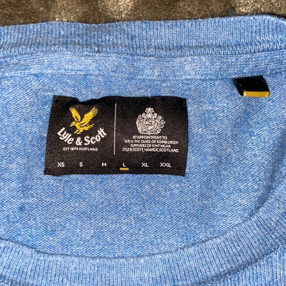 Blå tröja från Lyle & Scott - 92