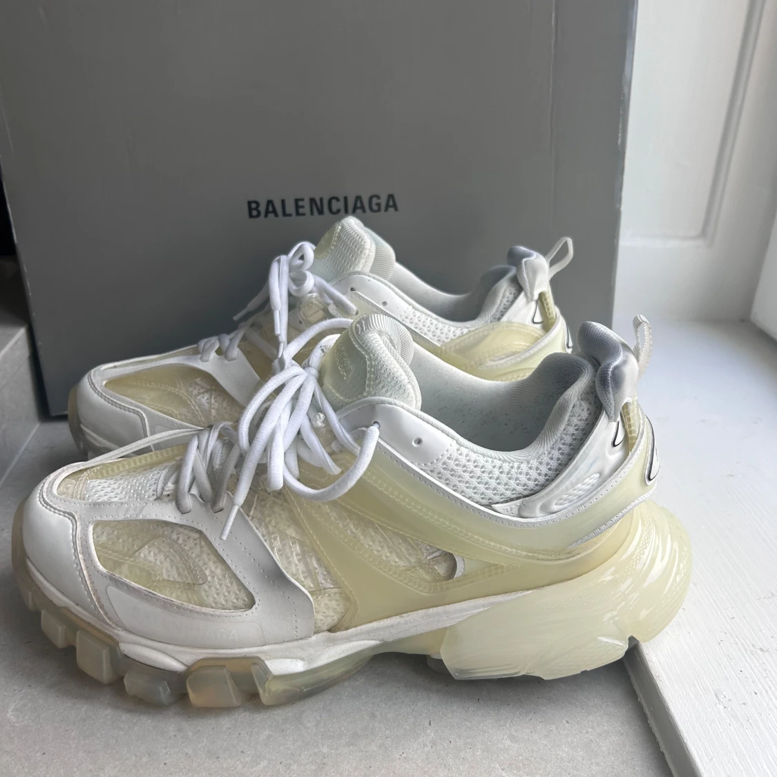 BALENCIAGA TRACK CLEAR SOLE - 91