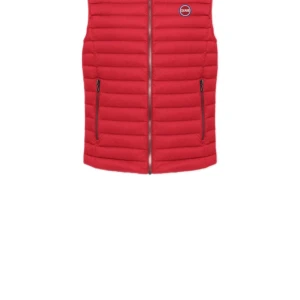 Röd dunväst med dragkedja - Säljer en helt ny colmar väst storlek L har använt en gång när jag spelat golf annars helt ny.