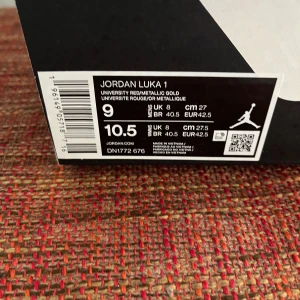 Official Look at Jordan Luka 1 "University Red" - Bra skick