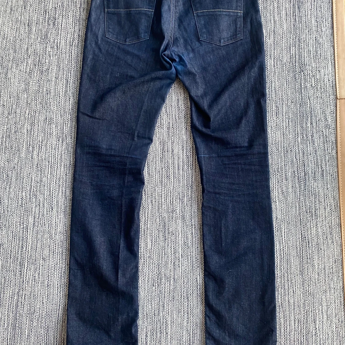 Mörkblåa jeans modell Niki Blue jeans i strl 29/32 från Filippa K - 93