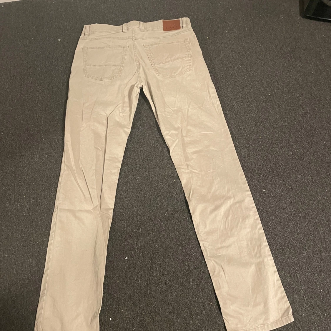 Beige Bugatti jeans