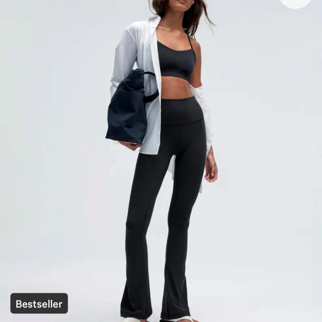 Svarta bootcut leggings från Lululemon - 90