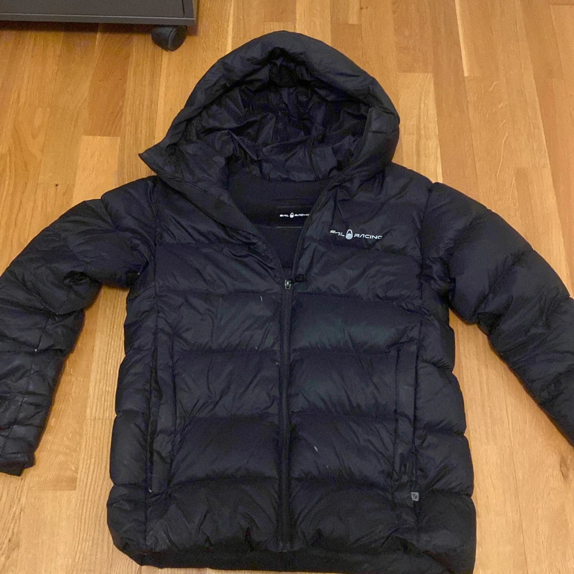Sail racing puffer - 91