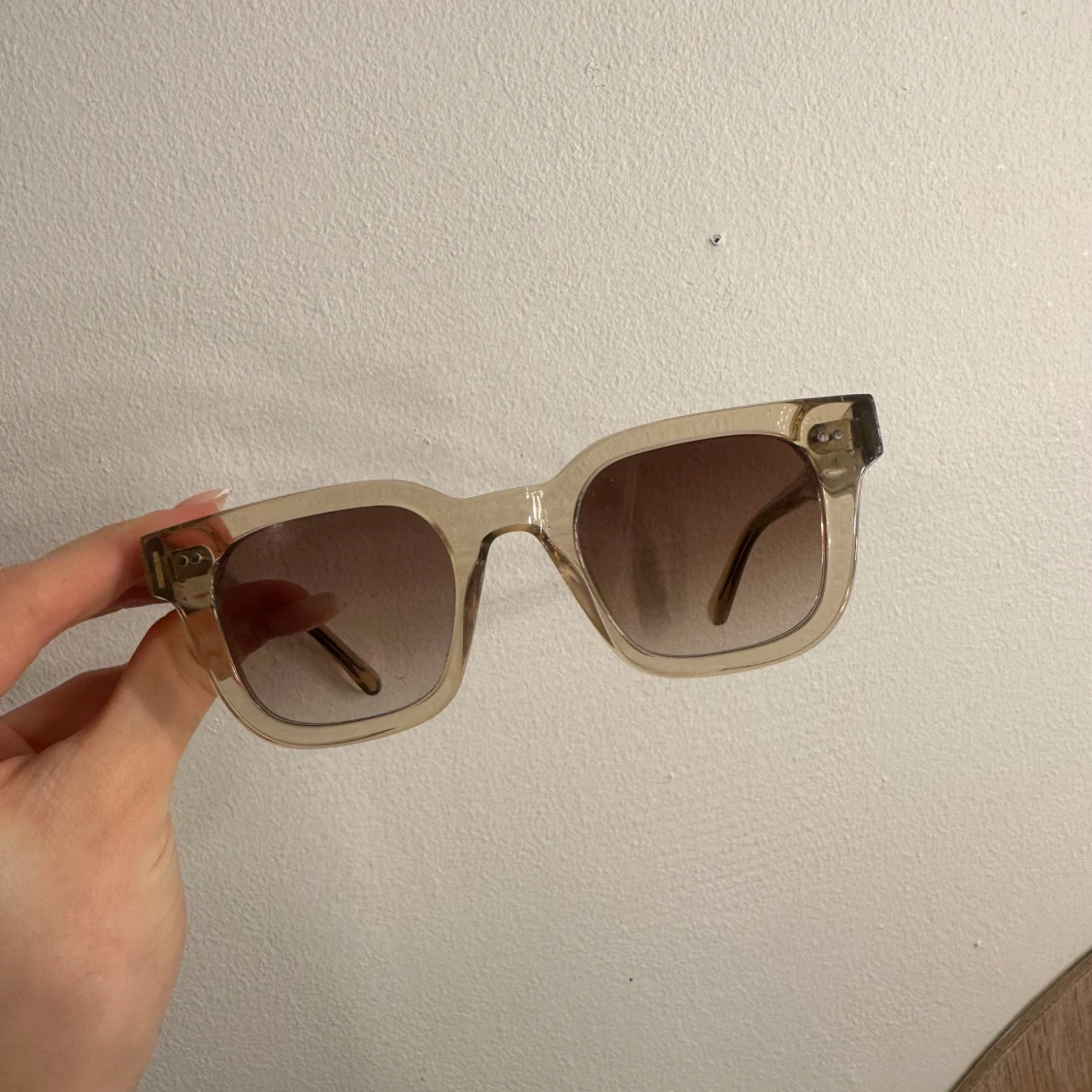 Transparenta solglasögon från CHIMI - 90