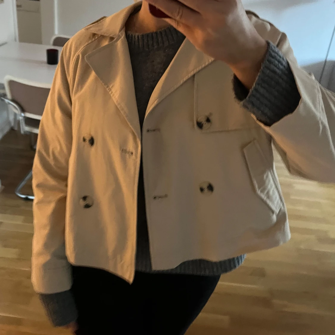 Trenchcoat från Zara - 90