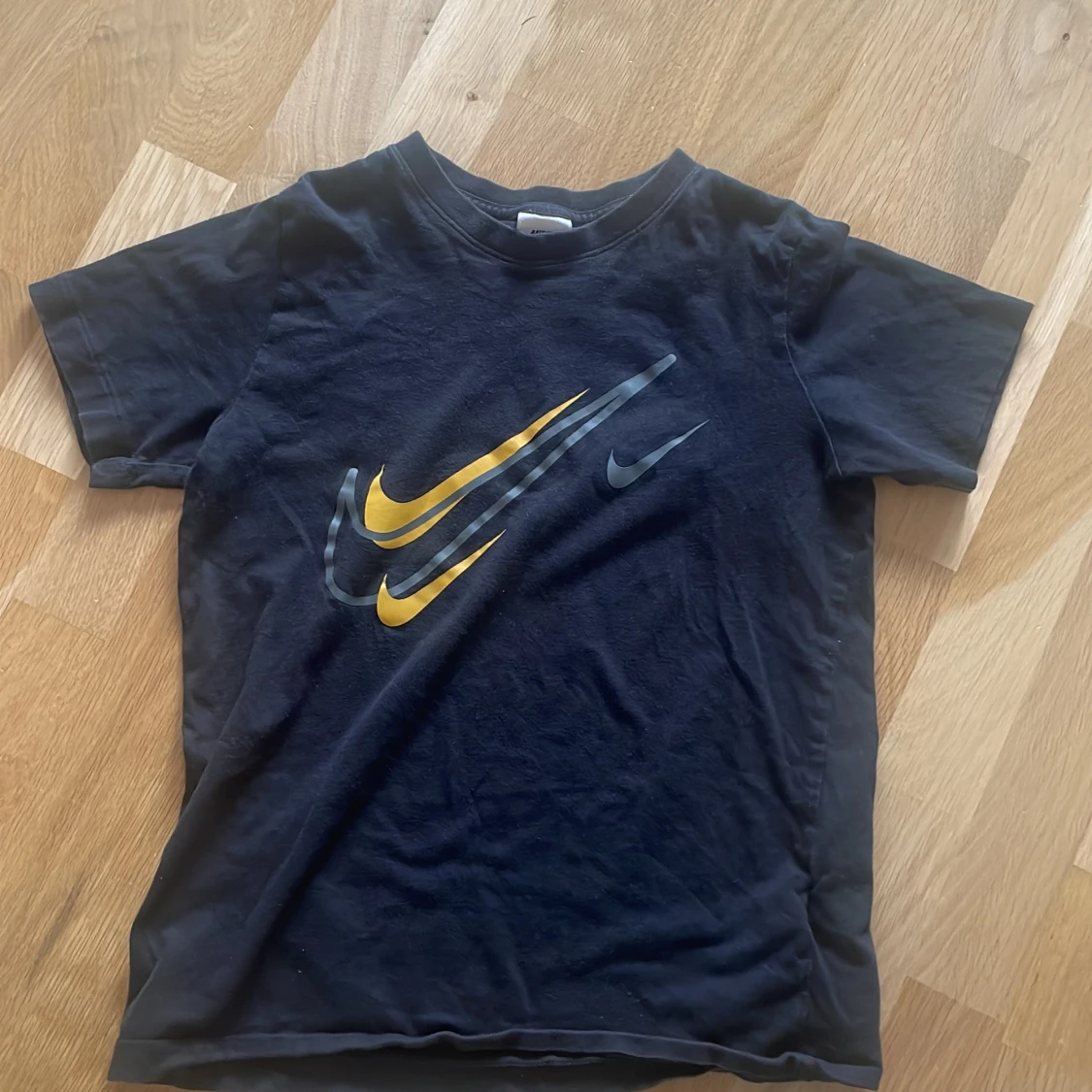 Svart t-shirt från Nike