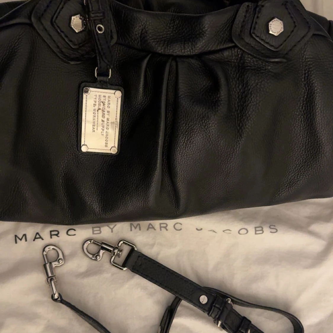 Marc by Marc Jacobs väska  - 1