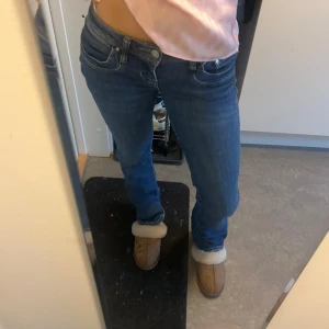 Ltb Valerie jeans  - Supersnygga lågmidjade jeans!! Jag är 176 så jeansen är långa 💕🩷 storlek 26 x 36