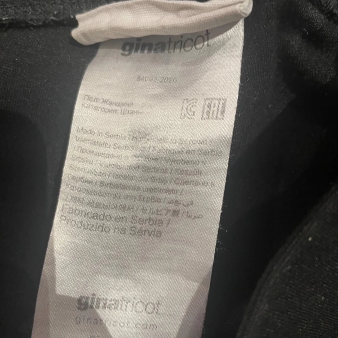 Svarta bootcut byxor från Gina Tricot - 1