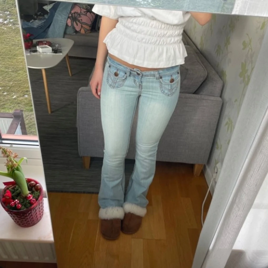 Ljusblå lowwaist bootcut jeans - 1