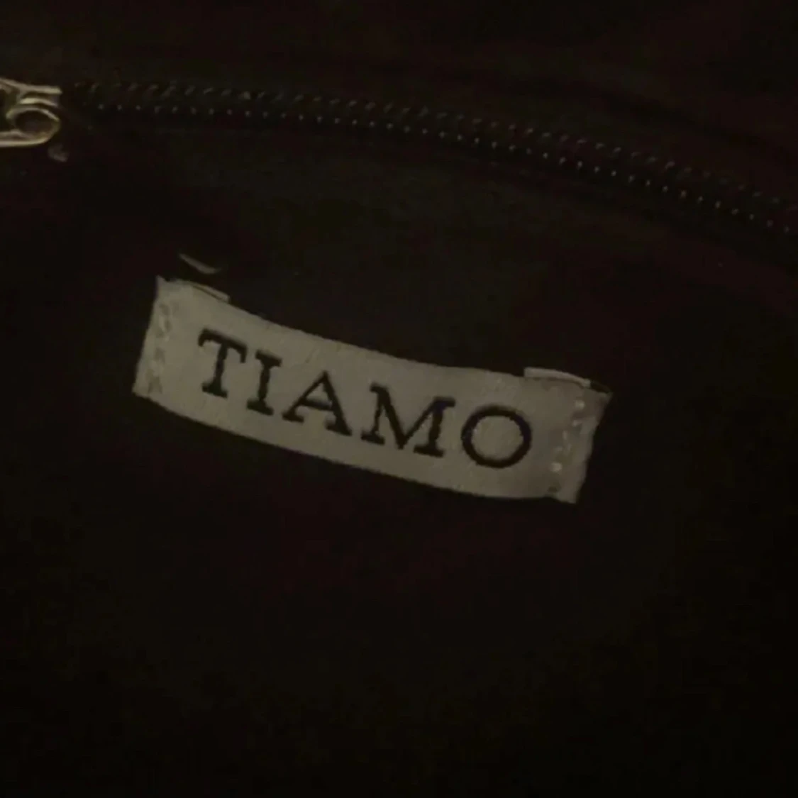 Rosa axelväska från Tiamo - 1