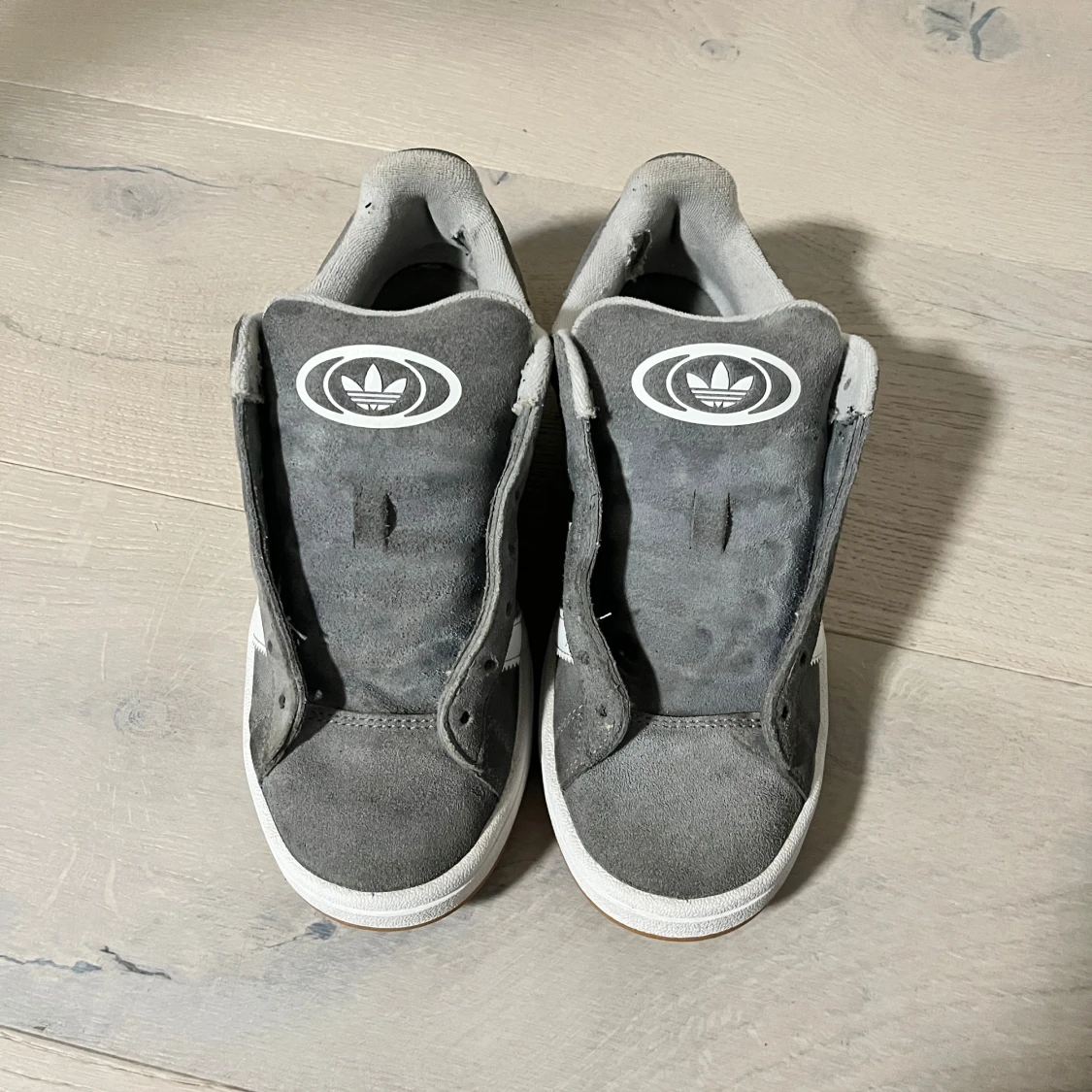 Grå Adidas campus sneakers - 1