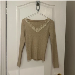 ANDMARY lace knitted top  - ANDMARY lace knitted top 