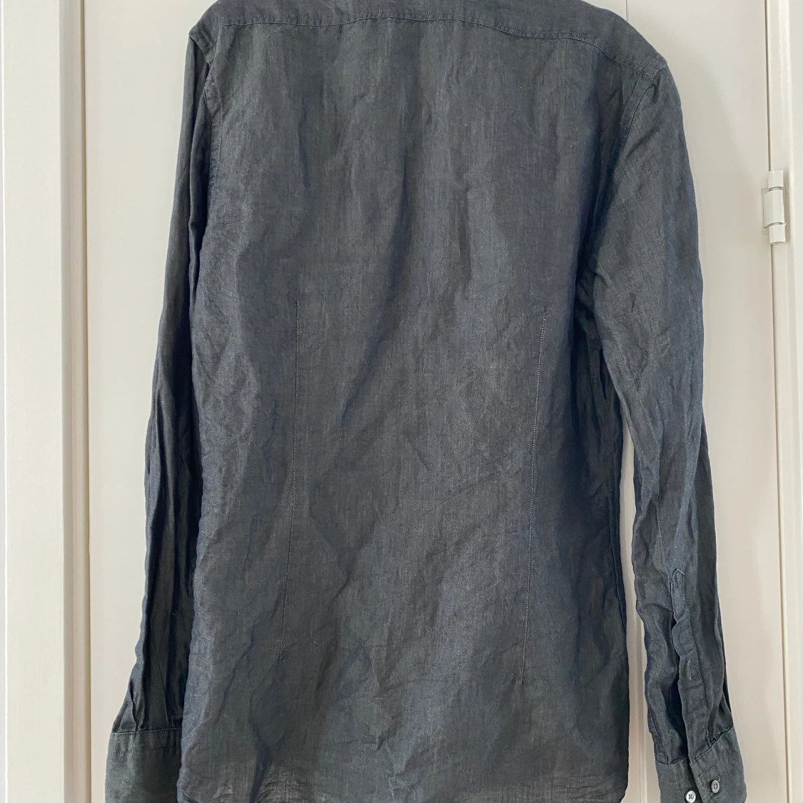 Mörkgrön halvlinne skjorta i strl 37 från J.Lindeberg - 90