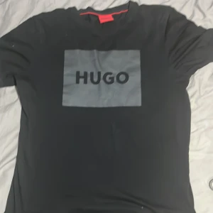 Svart t-shirt från Hugo - Svart Hugo boss T-shirt 