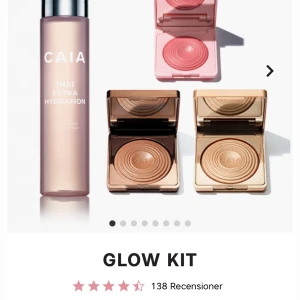 Glow Kit från CAIA - HELT nytt Glow Kit från CAIA aldrig används köpt för 995kr. Innehåller en bronser higliter Blush och settingspray. Säljer för jag ångrade mig av det och vill ha tillbaka pengarna. 