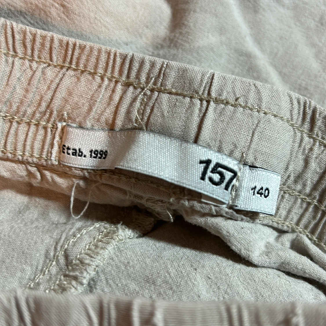 Beige byxor från 157 - 91