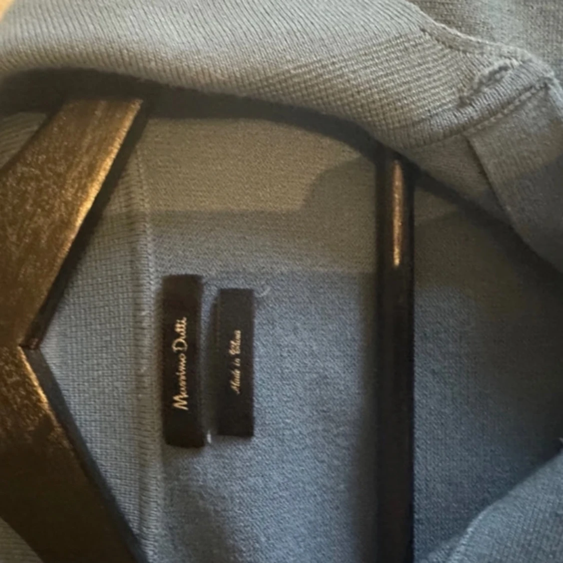 Blå pikétröja från Massimo Dutti - 92