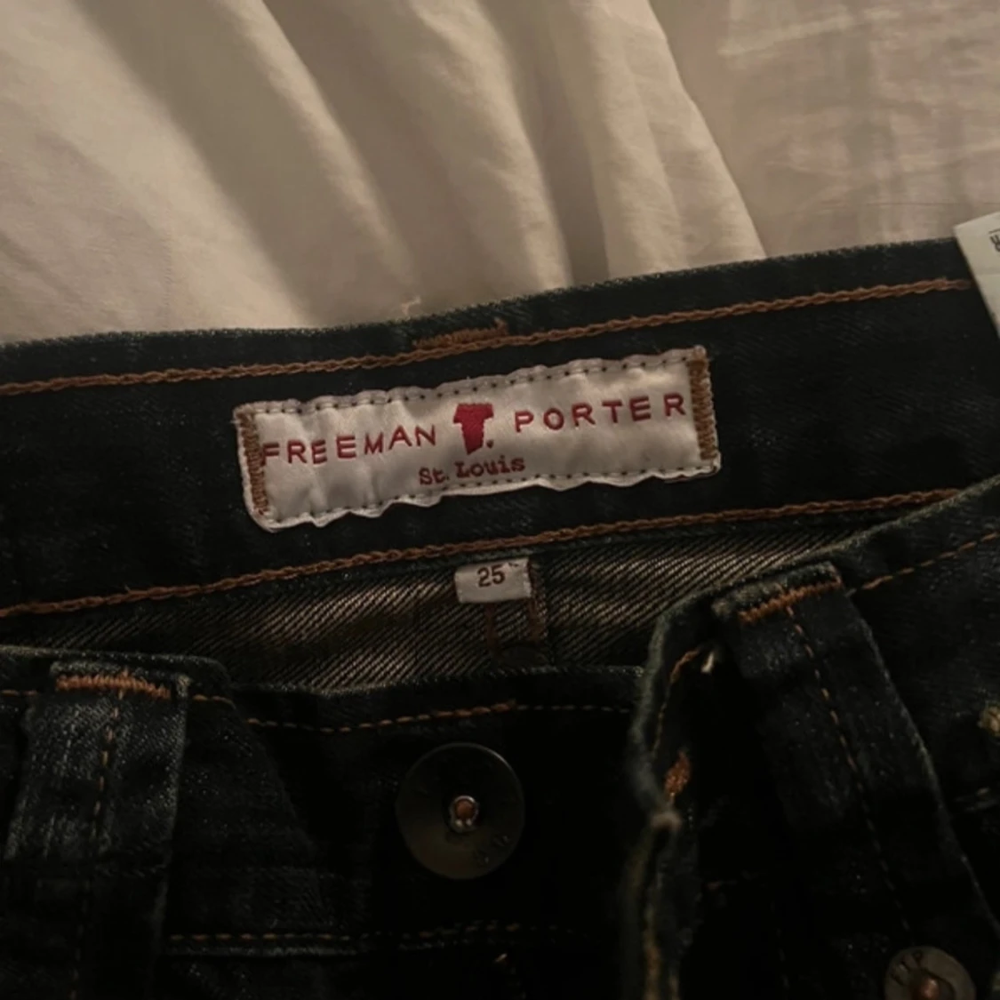 Mörkblå jeans från Freeman T. Porter - 91
