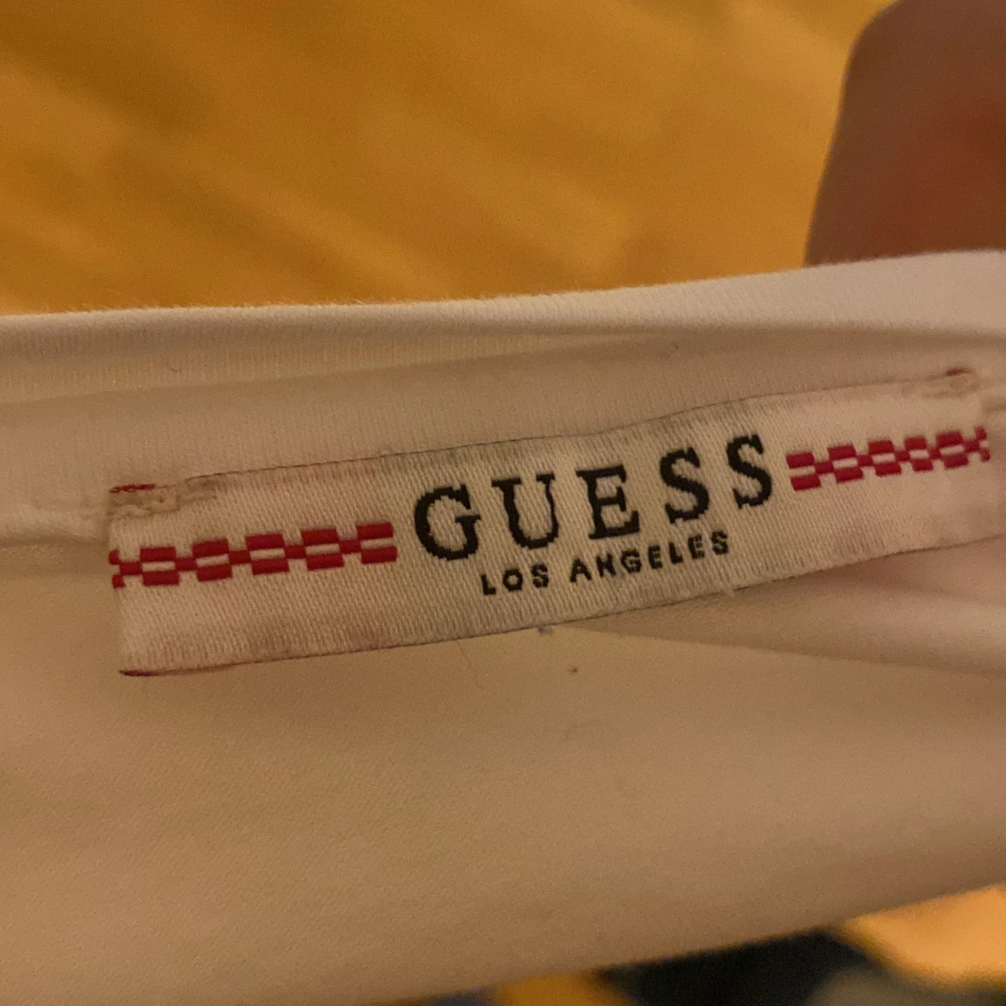 Vintage y2k/stockholmstil guess tröja - 91