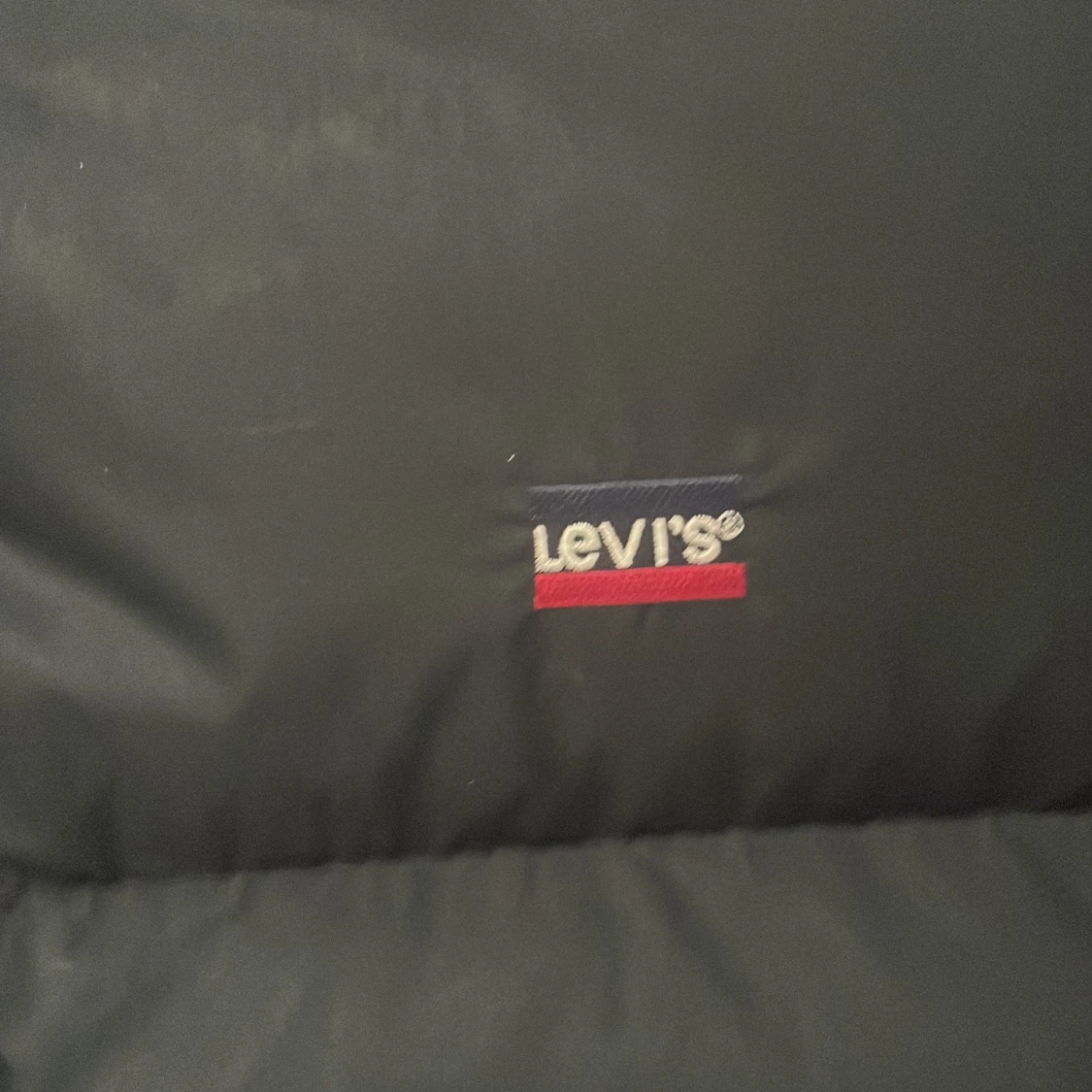 Svart pufferjacka från Levi's - 91