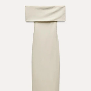 Söker denna klänning från Zara i storlek s eller m  - Hej jag söker denna klänning från Zara. Hör av dig om du har den så kan vi diskutera vidare 