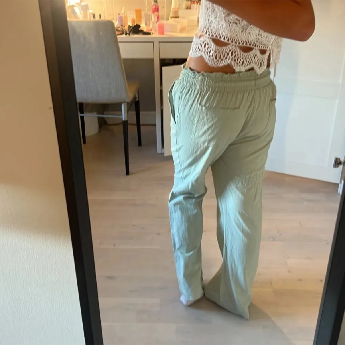 Gröna byxor med snörning - 90