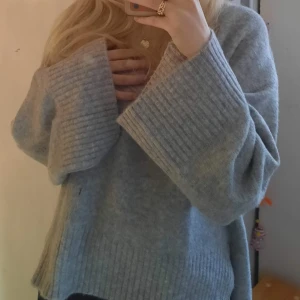 Tröja  - Knappt använd, fint skick