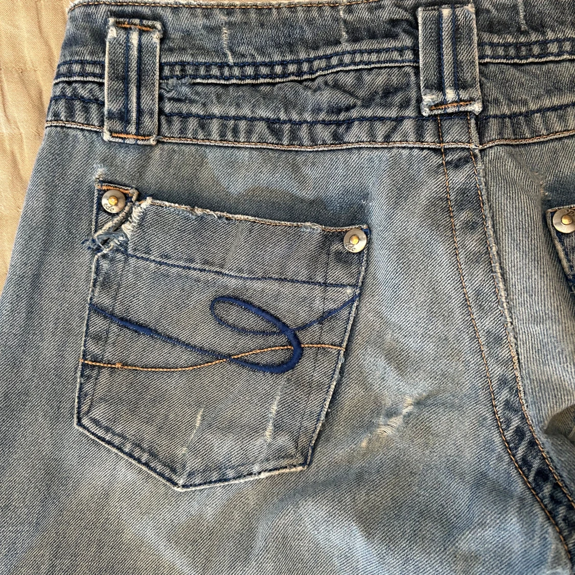 Esprit Lowrise Jeans - 90