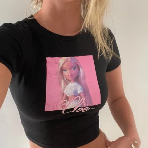 Bratz crop top  - 💁🏼‍♀️🌸💘💋 Bratz top från bershka!