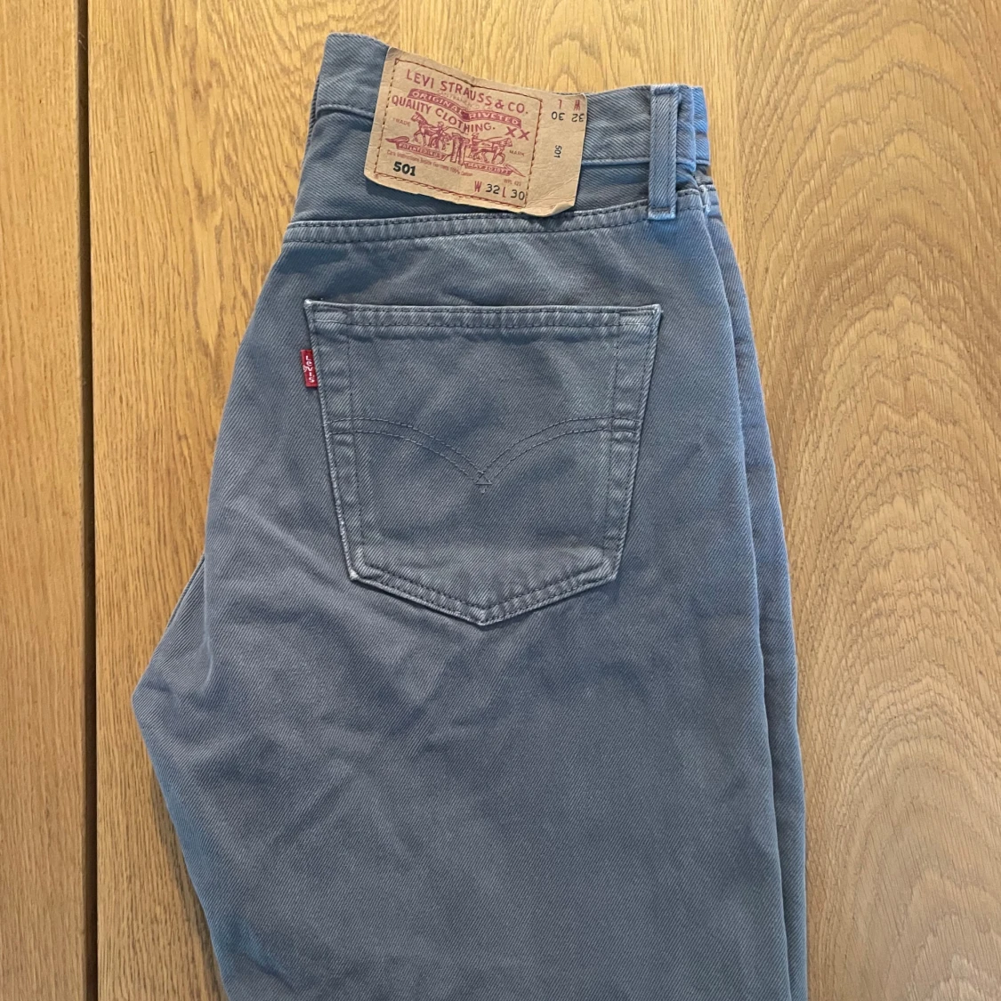 Levis gråa jeans 