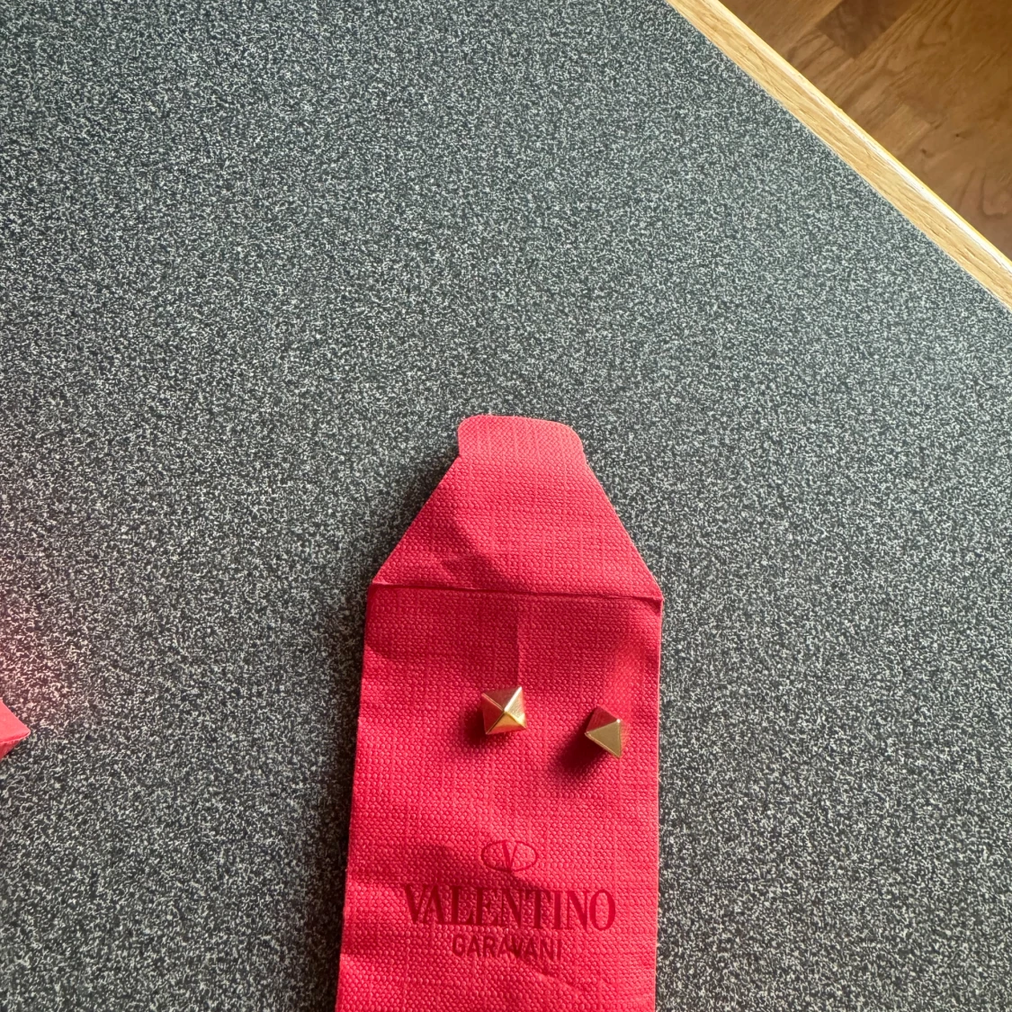 ÄKTA VALENTINO ARMBAND  - 90